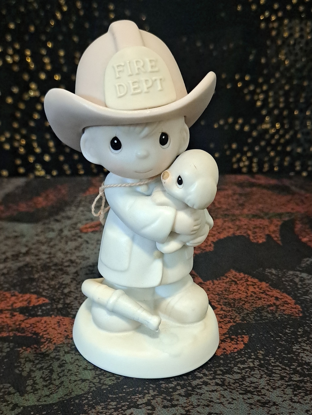Vintage 1986 Precious Moments "Love Rescued Me" Firefighter & Puppy Figurine